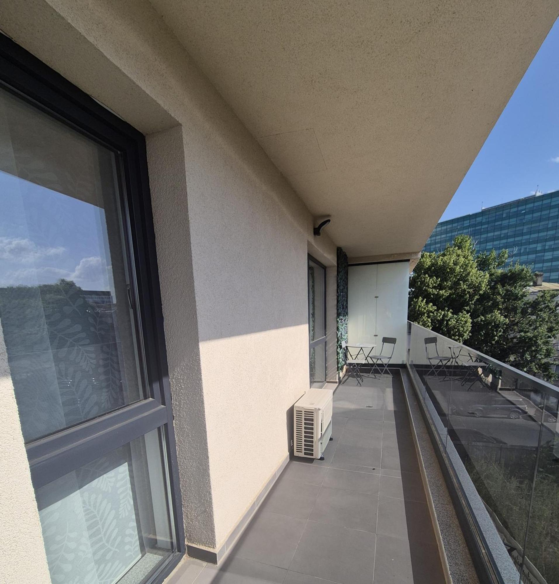 Parliament City Studios 布加勒斯特 外观 照片
